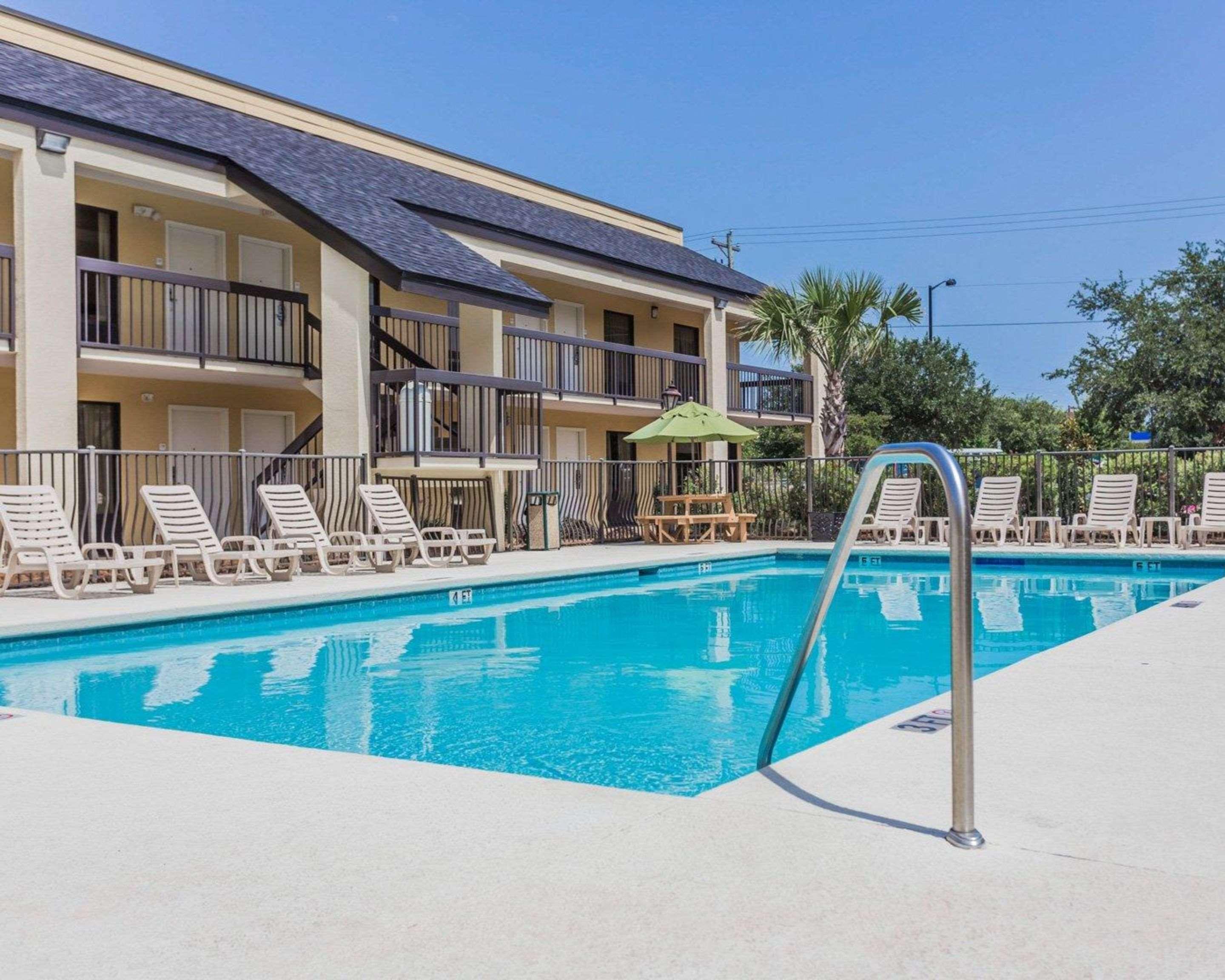 Quality Inn Mt Pleasant - Charleston Mount Pleasant Bagian luar foto