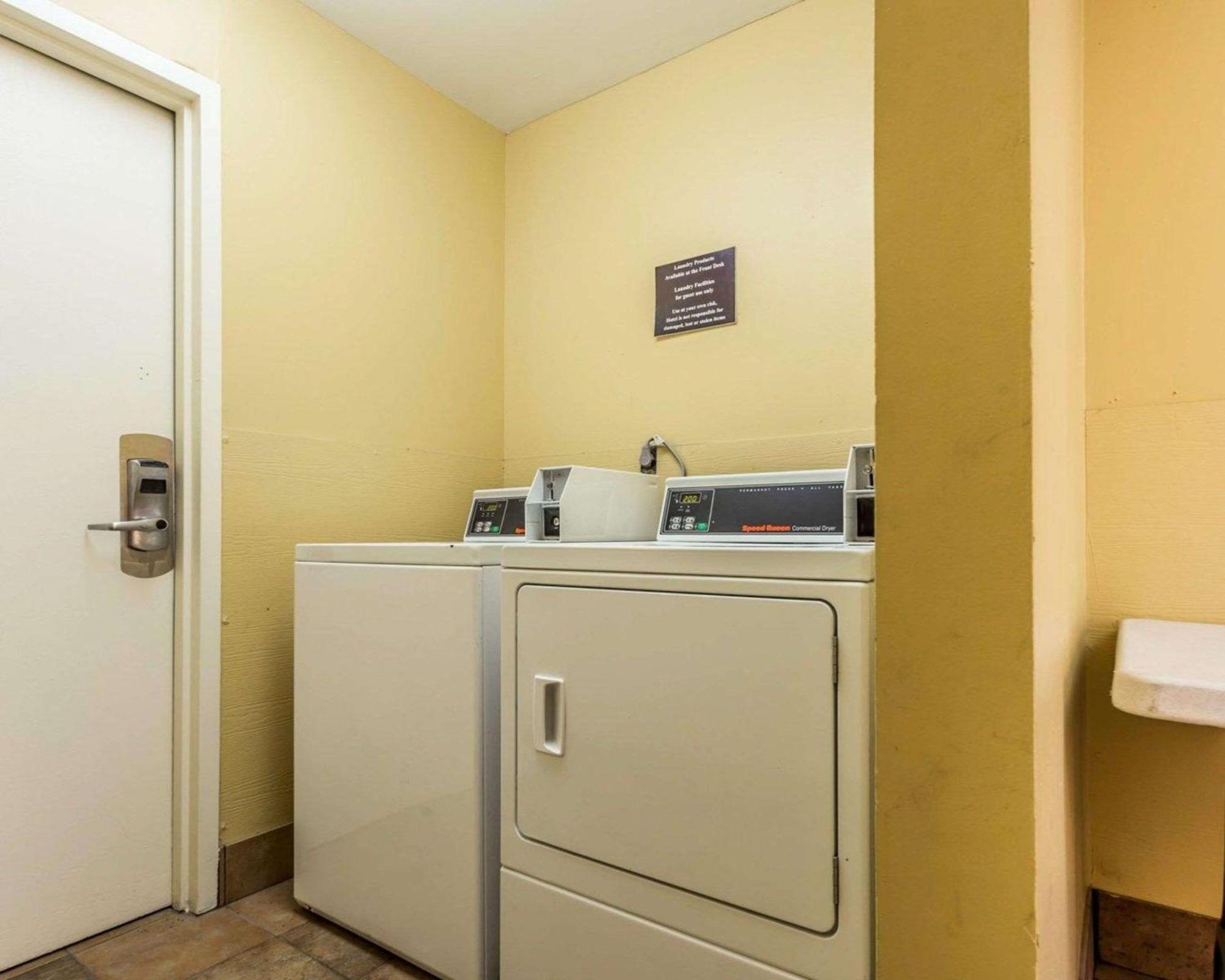 Quality Inn Mt Pleasant - Charleston Mount Pleasant Bagian luar foto