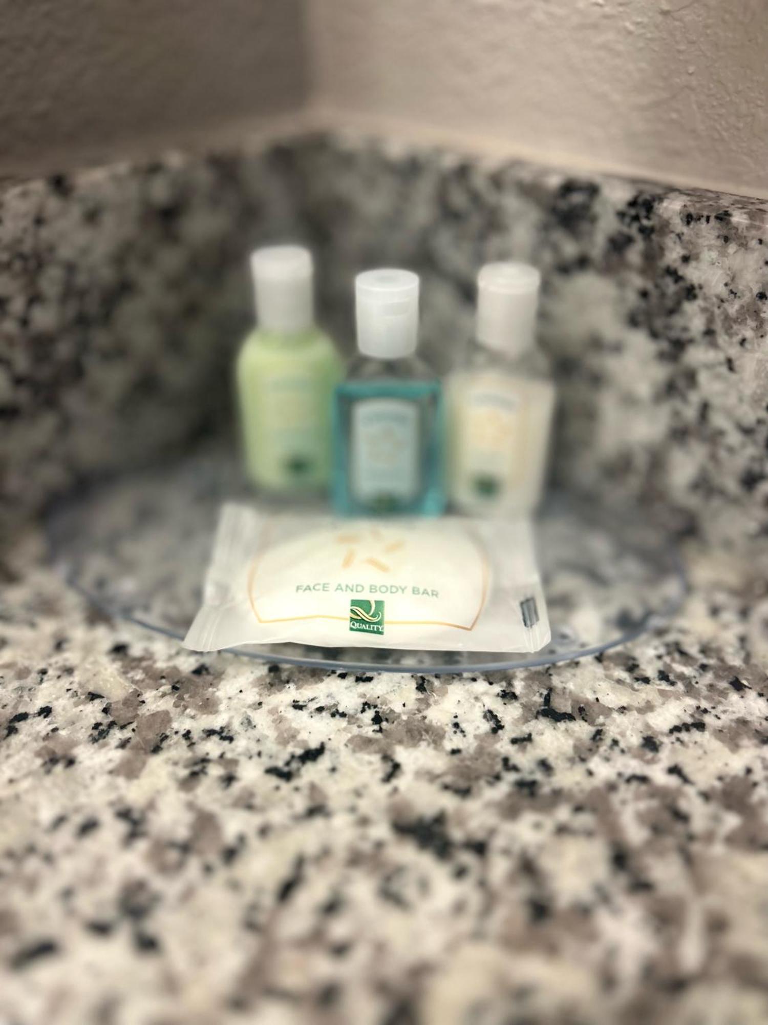 Quality Inn Mt Pleasant - Charleston Mount Pleasant Bagian luar foto
