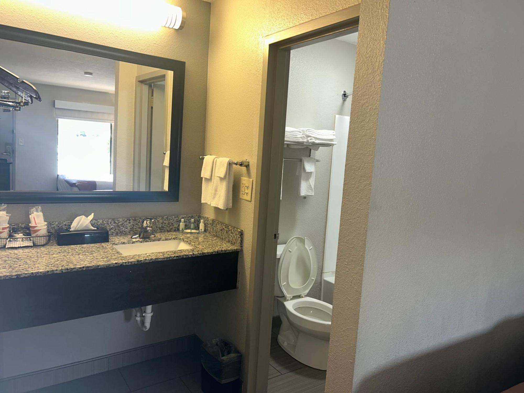 Quality Inn Mt Pleasant - Charleston Mount Pleasant Bagian luar foto