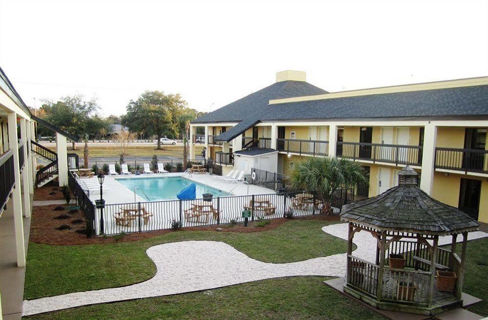 Quality Inn Mt Pleasant - Charleston Mount Pleasant Bagian luar foto